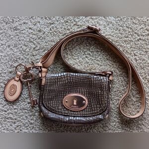 FOSSIL Maddox Crossbody Bag TAN Purse LEATHER SNAKE SKIN print LARGE KEY CHARM